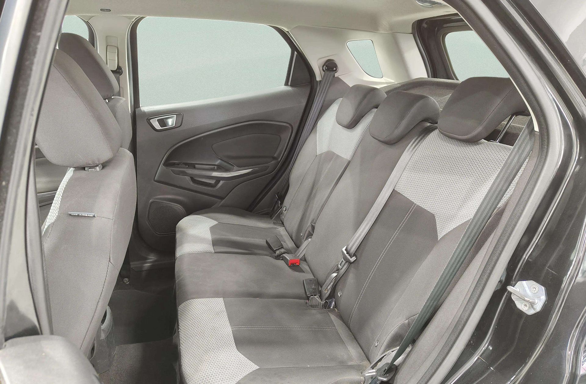 Ford EcoSport 1.5 TDCi Trend - foto 11