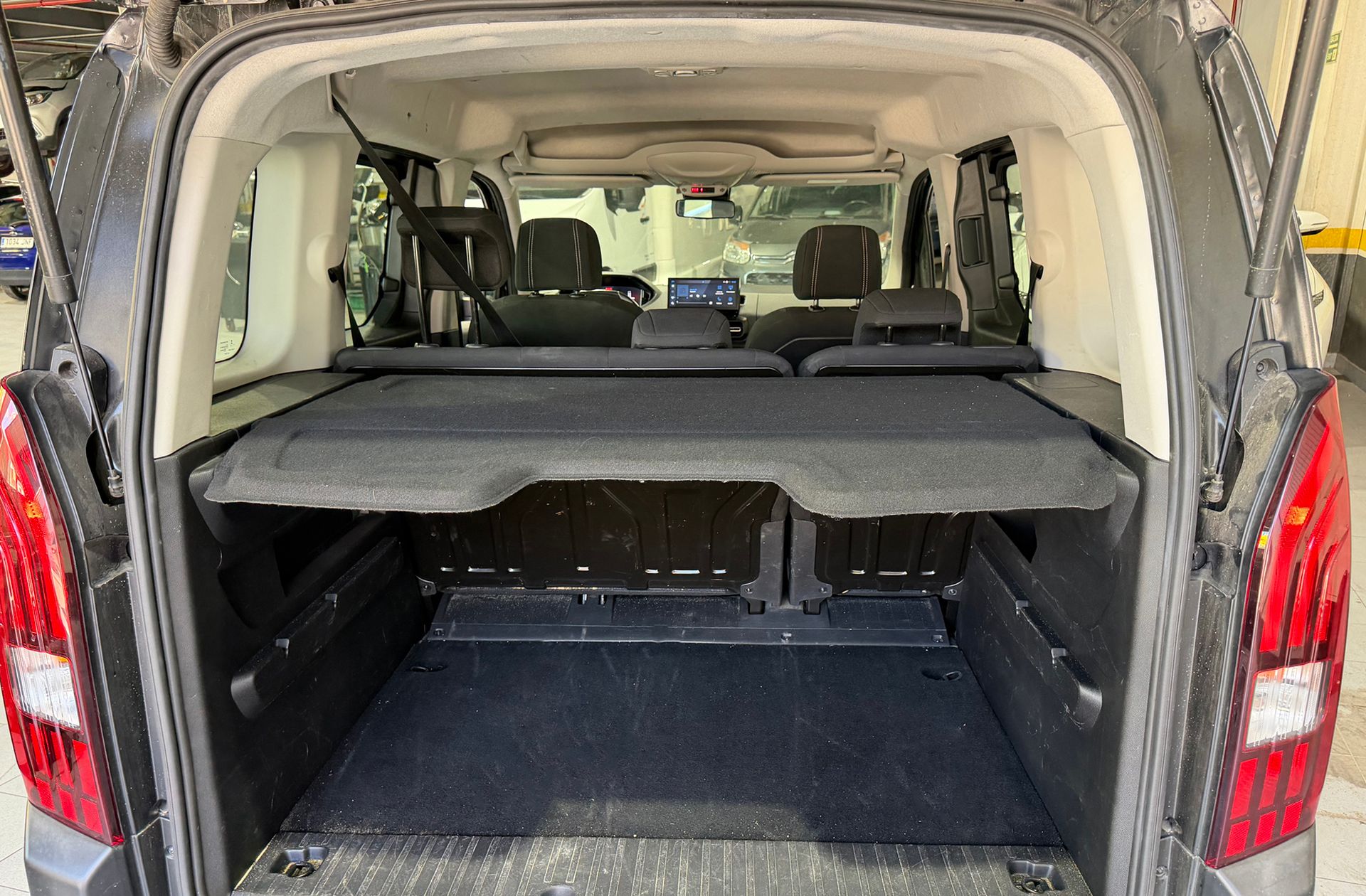 Peugeot Rifter BlueHDi 100 Allure - foto 14