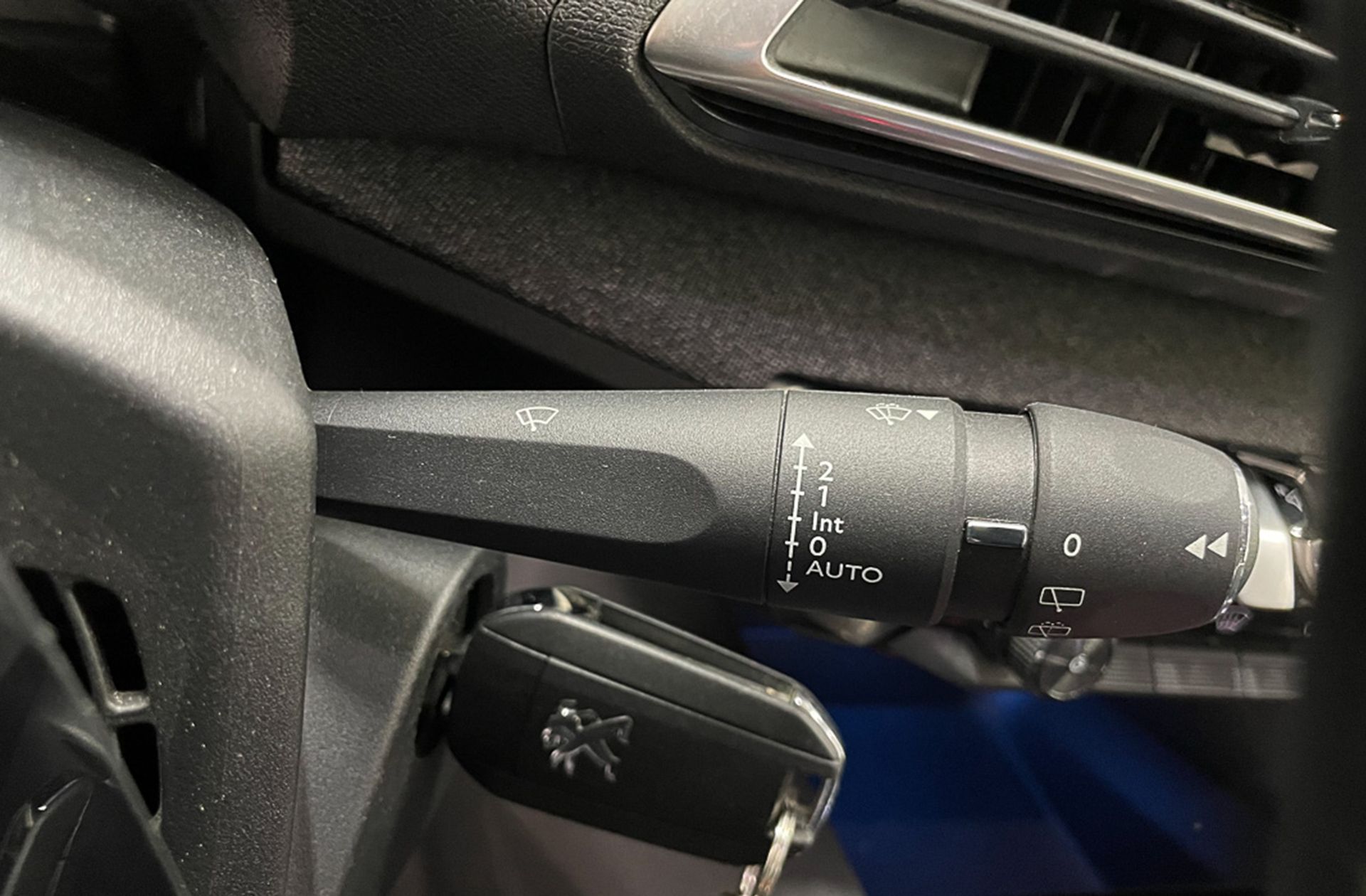Peugeot 5008 PureTech 130 Allure 7 plazas - foto 29