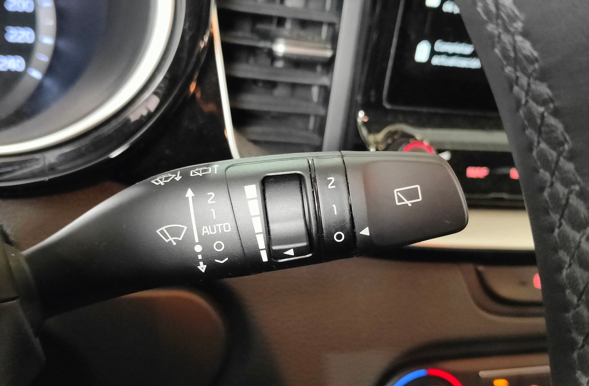 Kia Ceed 1.5 MHEV Tech DCT - foto 30