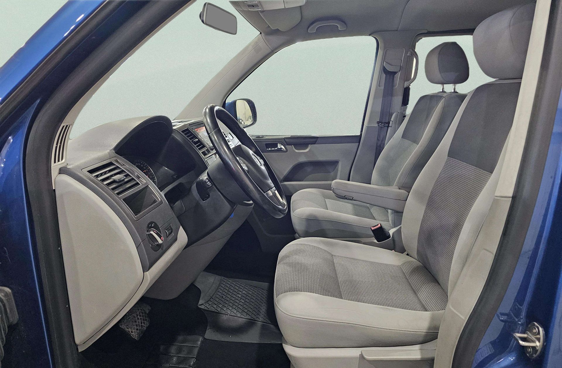 Volkswagen Caravelle Comfortline Edition 2.0 TDI BMT Corto DSG - foto 11