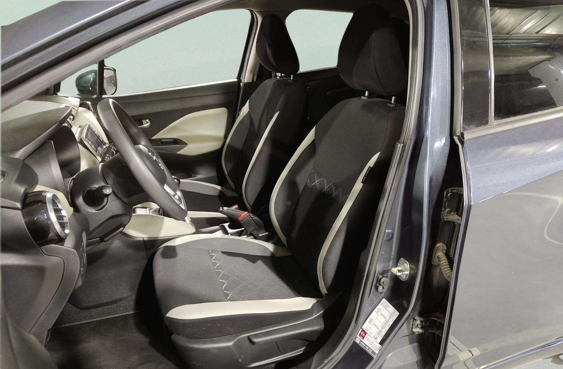 Nissan Micra 1.5 dCi N-Connecta - foto 11