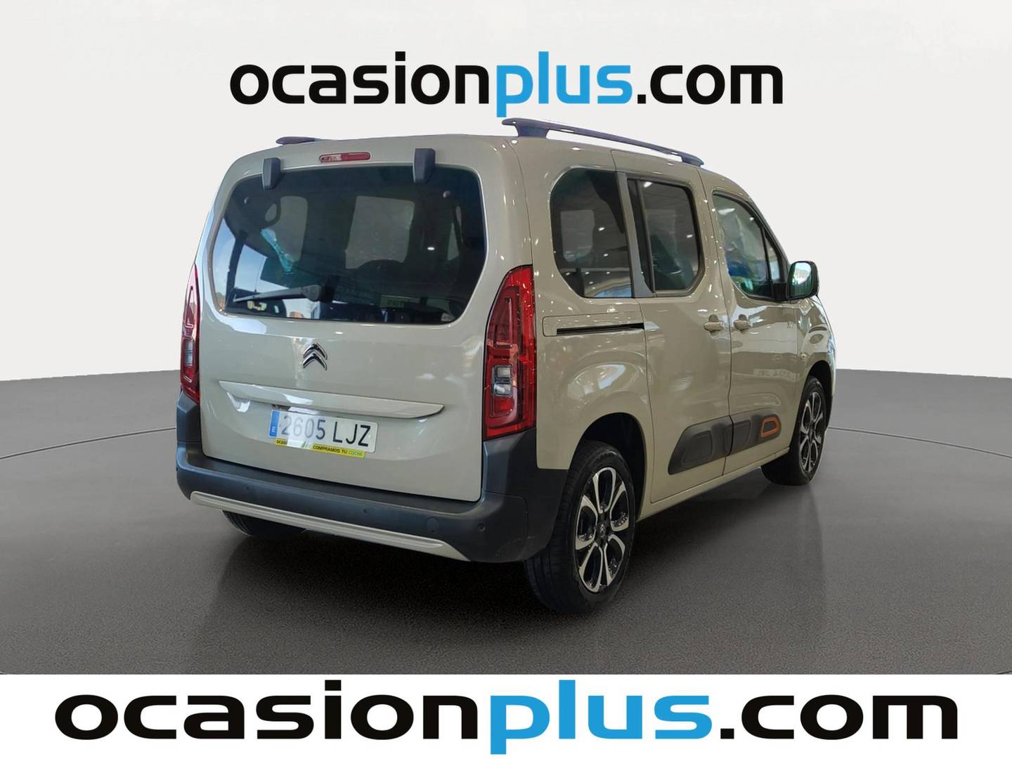 Foto trasera Citroën Berlingo Citroën Berlingo BlueHDi 100 S&S Talla M Shine (102 CV) derecha