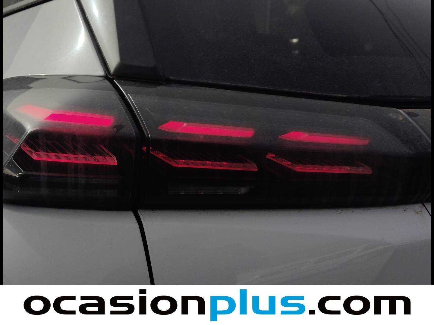 Foto Peugeot 2008 Peugeot 2008 PureTech 130 S&S Allure EAT8 (130 CV)