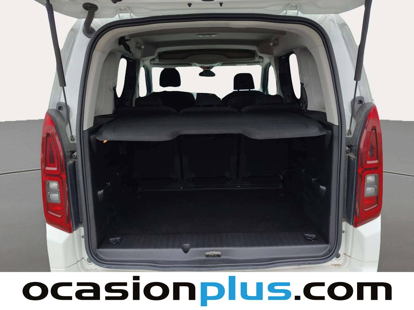 Fotos maletero Opel Combo Life Opel Combo Life 1.5 TD S&S Innovation L Auto (131 CV)