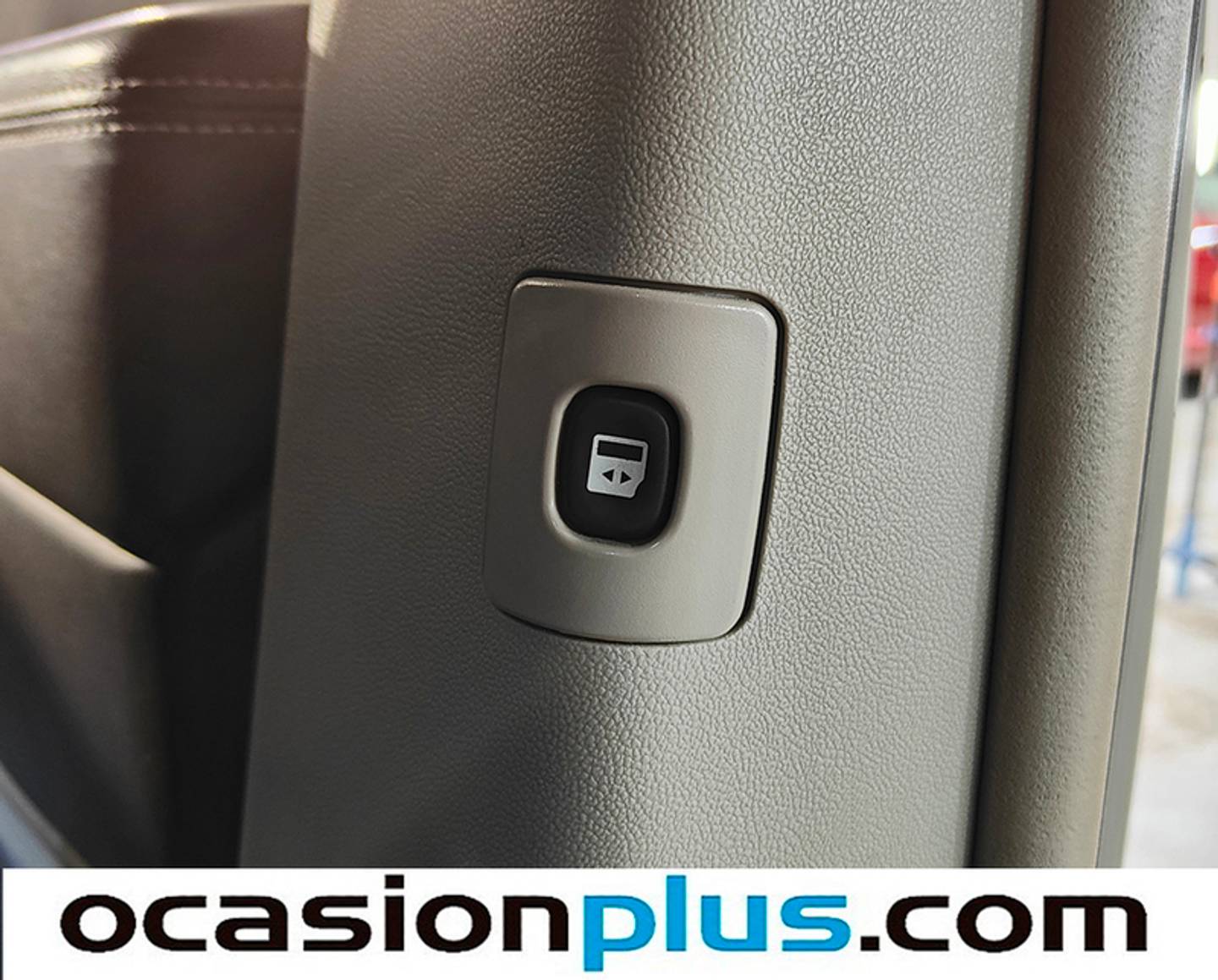 Lancia Voyager Lancia Voyager 2.8 CRD Gold Auto 7 Plazas (163 CV) seminuevo