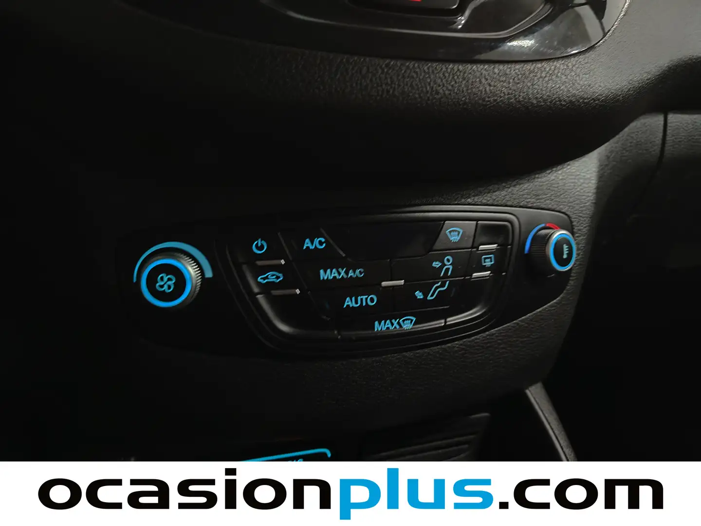 Foto Ford Tourneo Courier Ford Tourneo Courier 1.0 EcoBoost Titanium (100 CV)