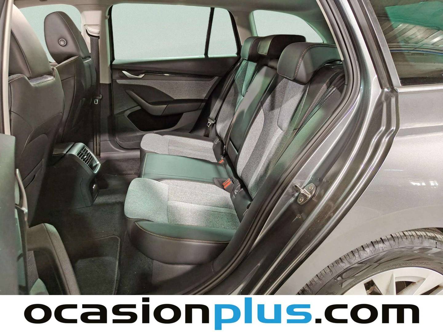 Foto asientos traseros Skoda Octavia Skoda Octavia Combi 2.0 TDI Design DSG (150 CV)