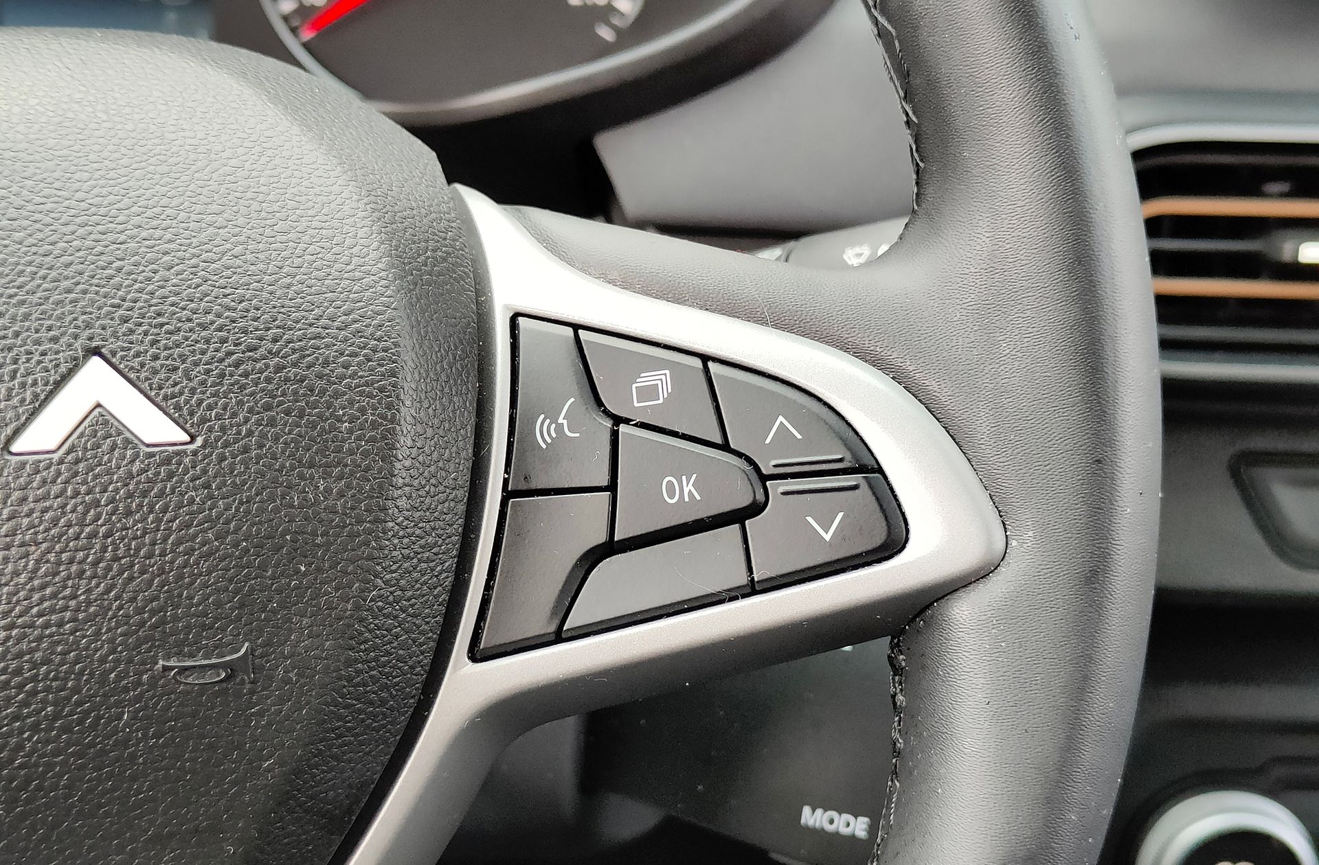 Dacia Sandero Stepway Extreme Go TCe - foto 26