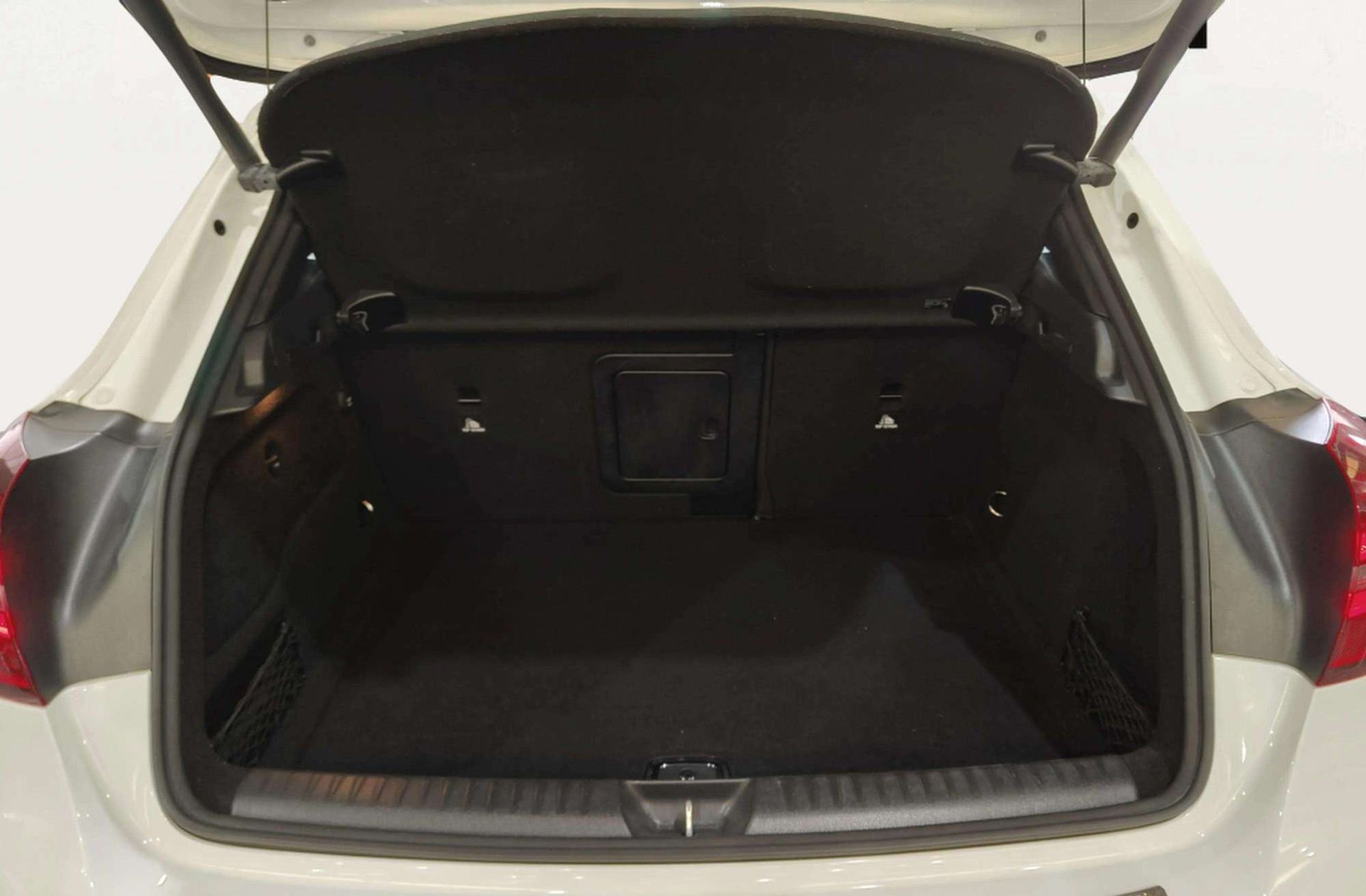 Mercedes-Benz GLA 200 Pack AMG - foto 18