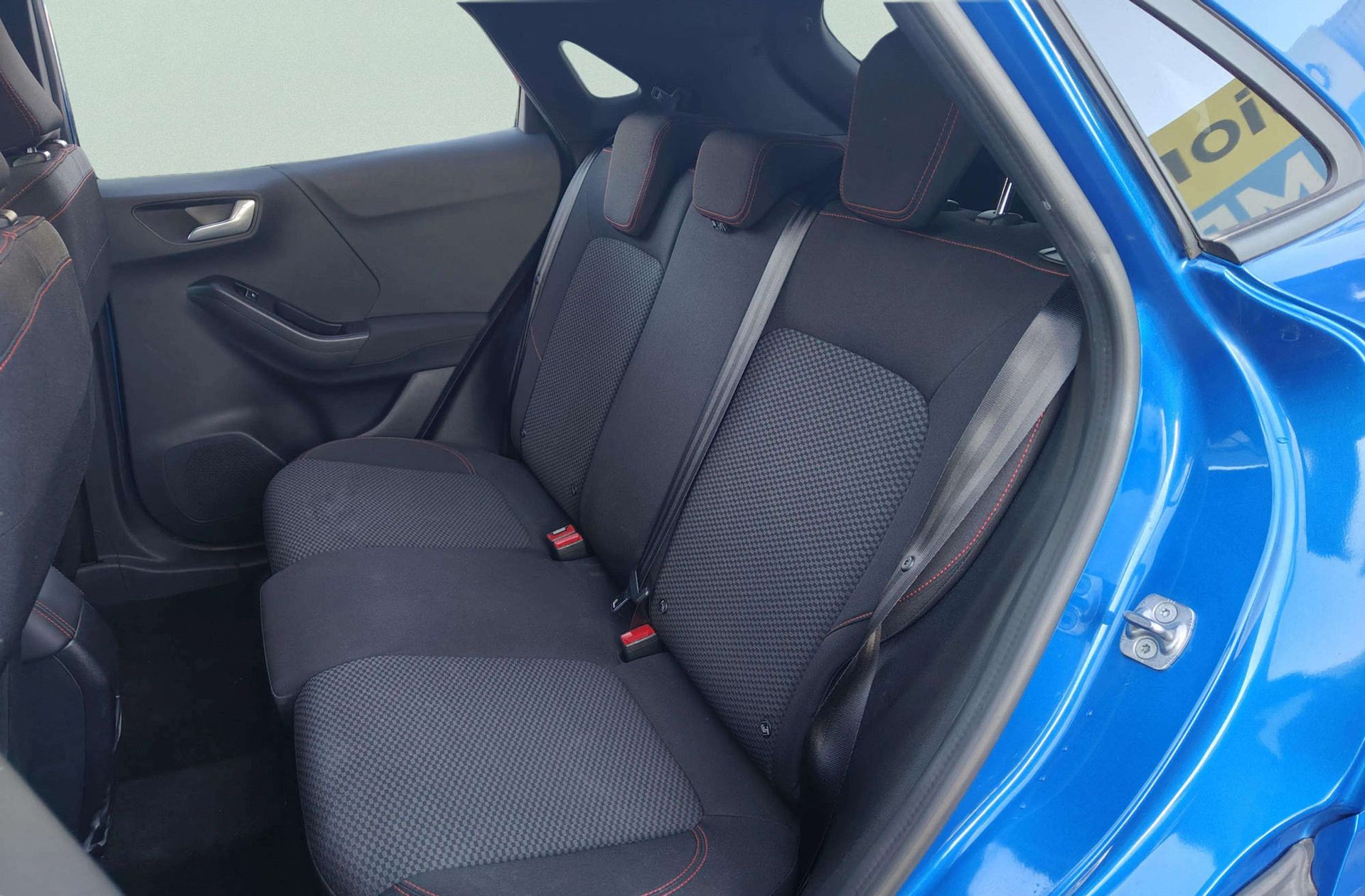 Ford Puma 1.0 EcoBoost MHEV ST-Line - foto 12