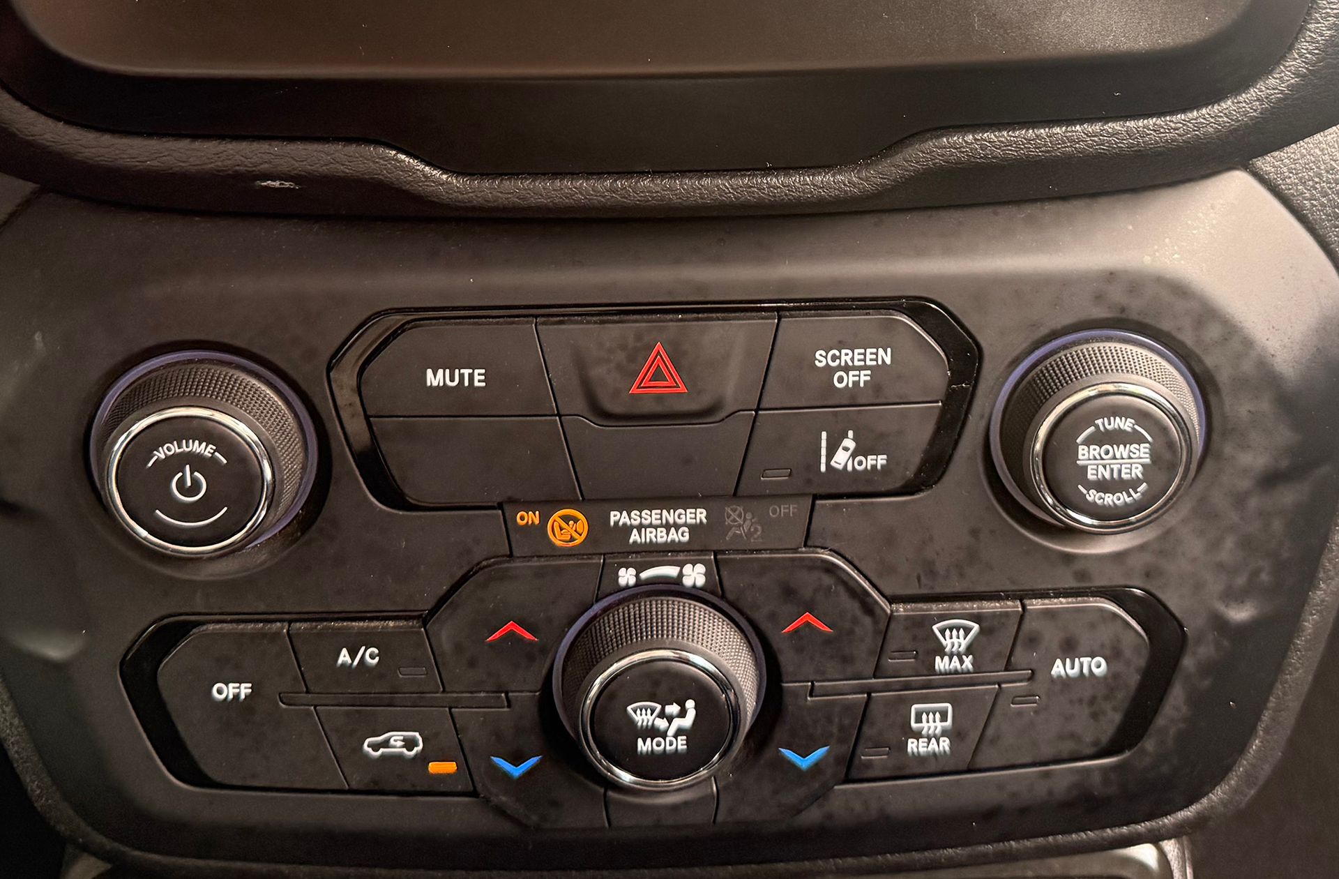 Jeep Renegade eHybrid Longitude ATX - foto 23