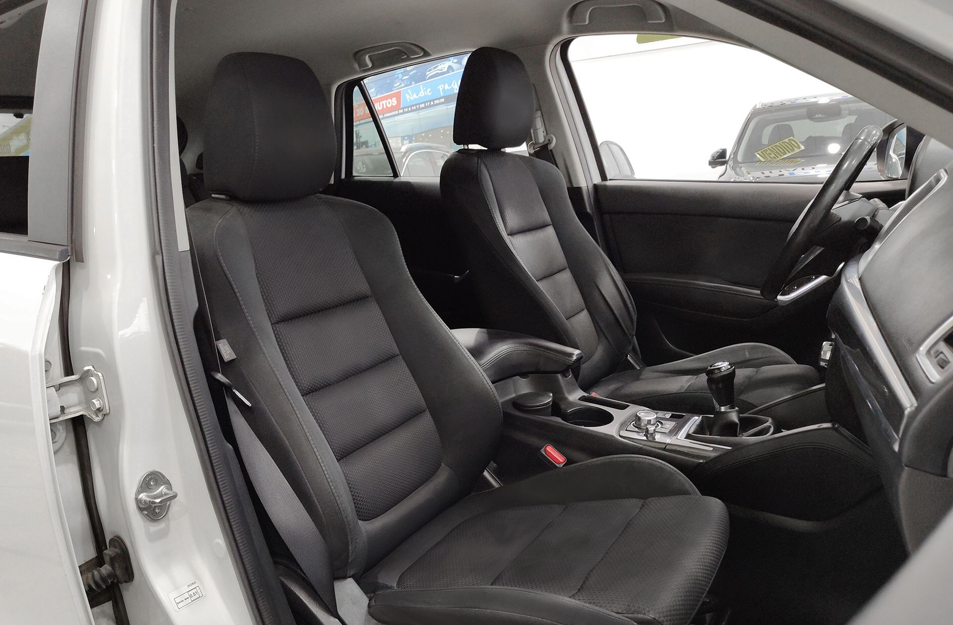 Mazda CX-5 2.2 DE 2WD Luxury - foto 19