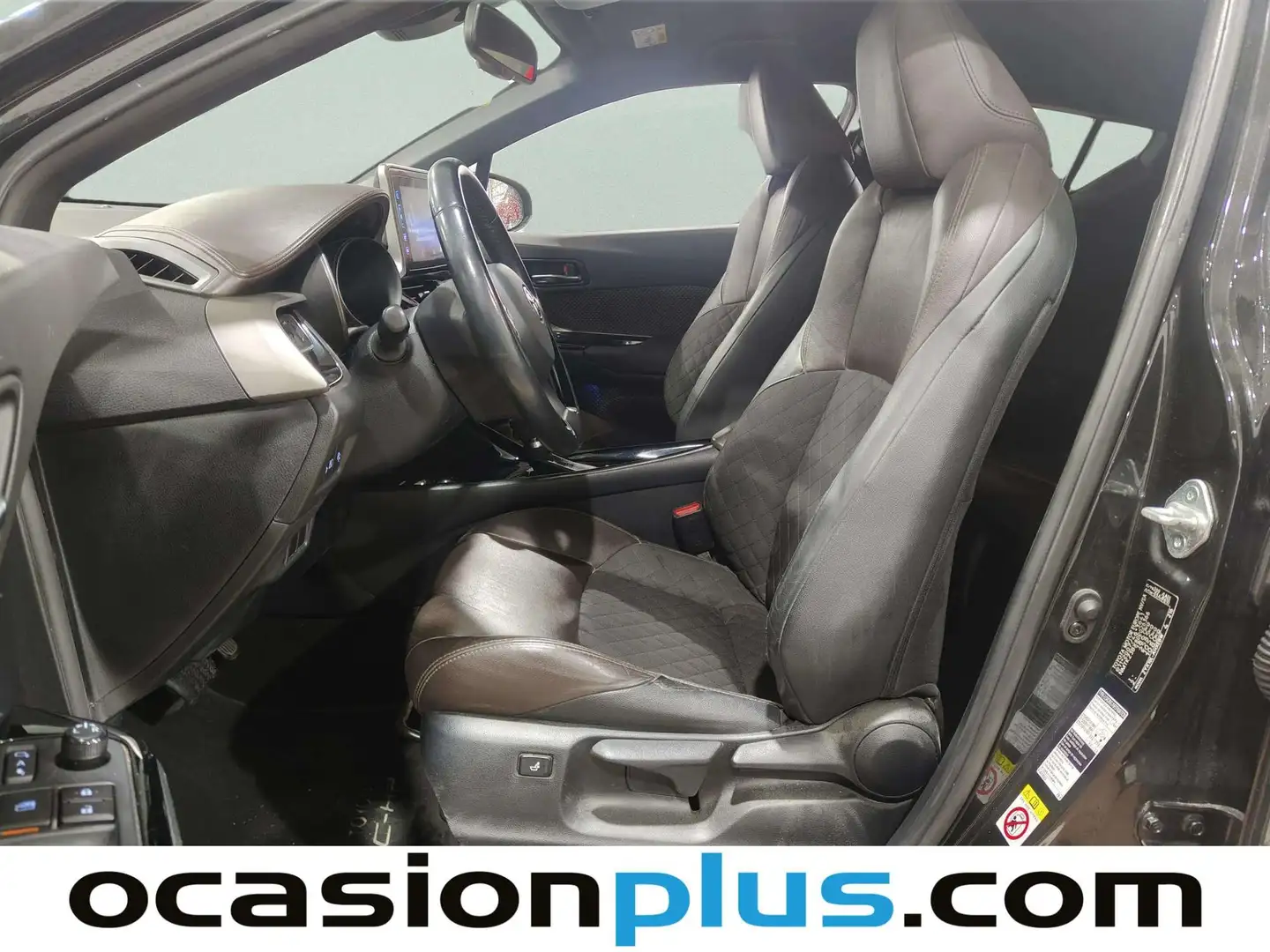 Foto Toyota C-HR Toyota C-HR 1.8 125H Advance (122 CV)