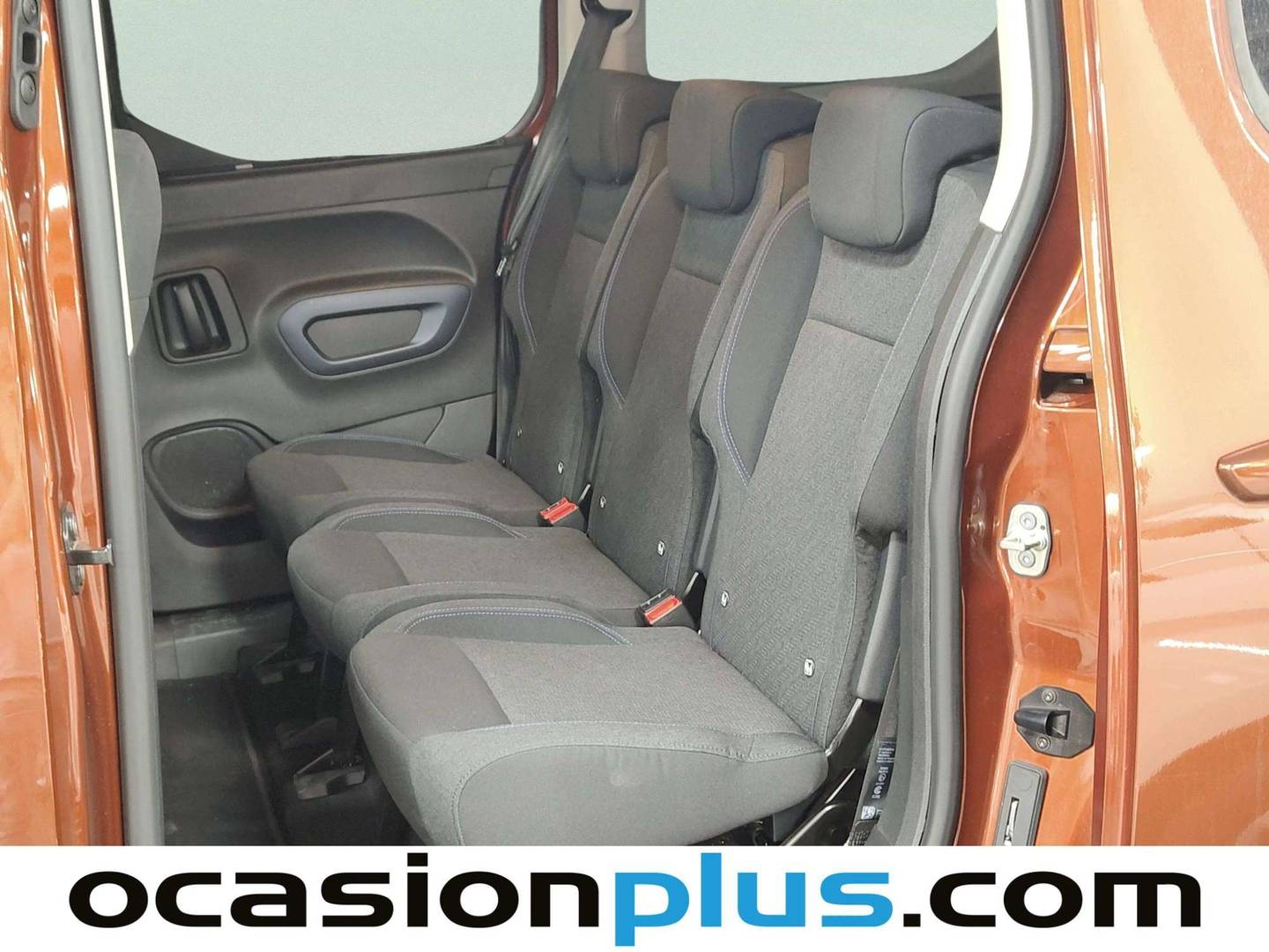 Foto asientos traseros Peugeot Rifter Peugeot Rifter PureTech 130 S&S Allure Pack Long EAT8 (130 CV)