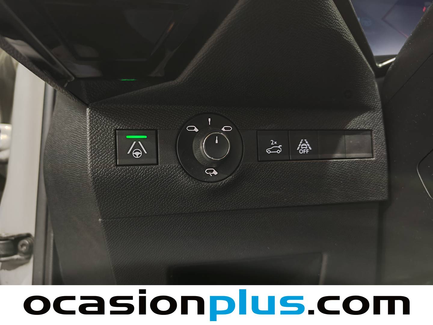 Foto DS DS 7 Crossback DS DS7 Crossback BlueHDi 130 DE Bastille + AT (130 CV)