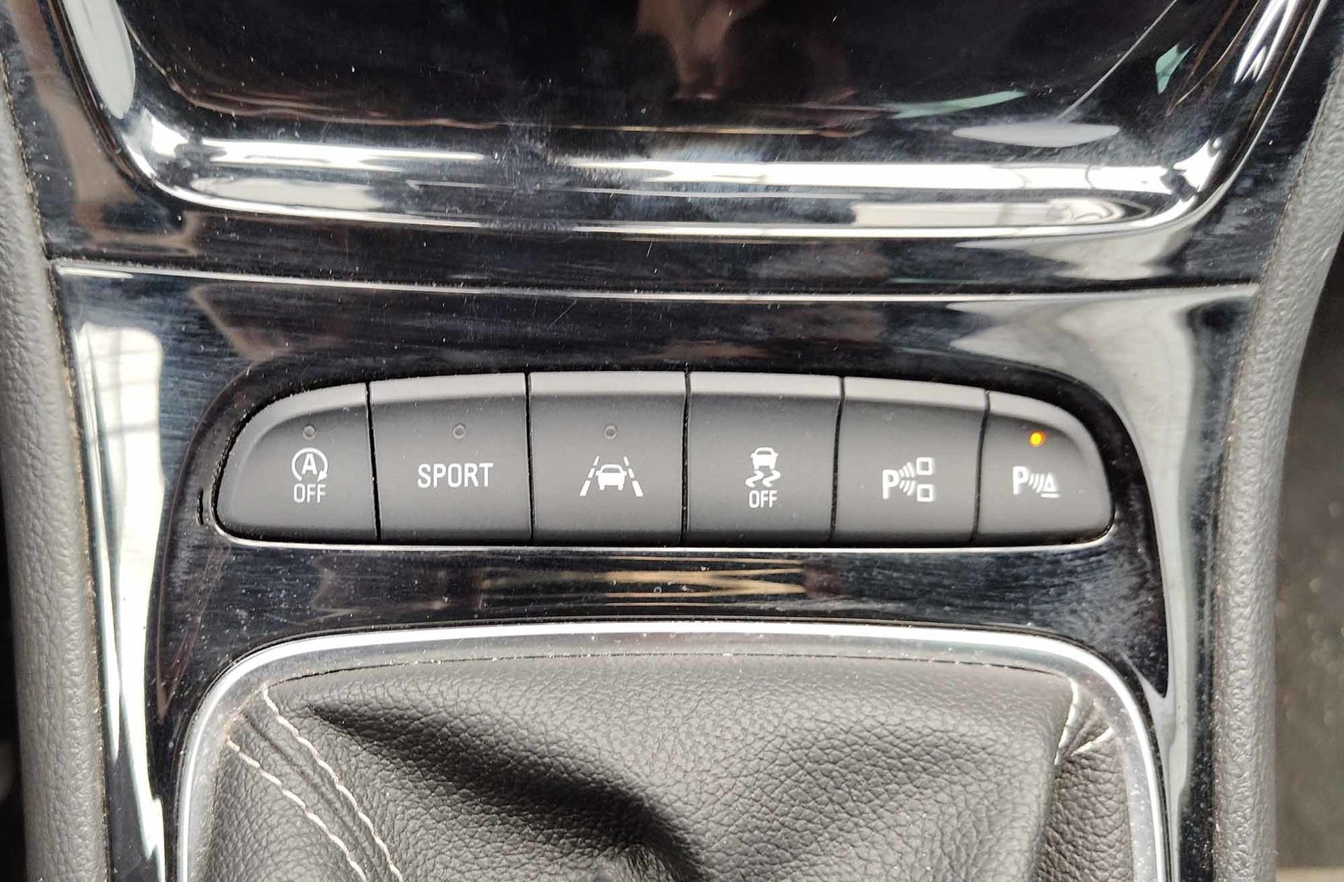 Opel Astra 1.4 Turbo Dynamic - foto 8