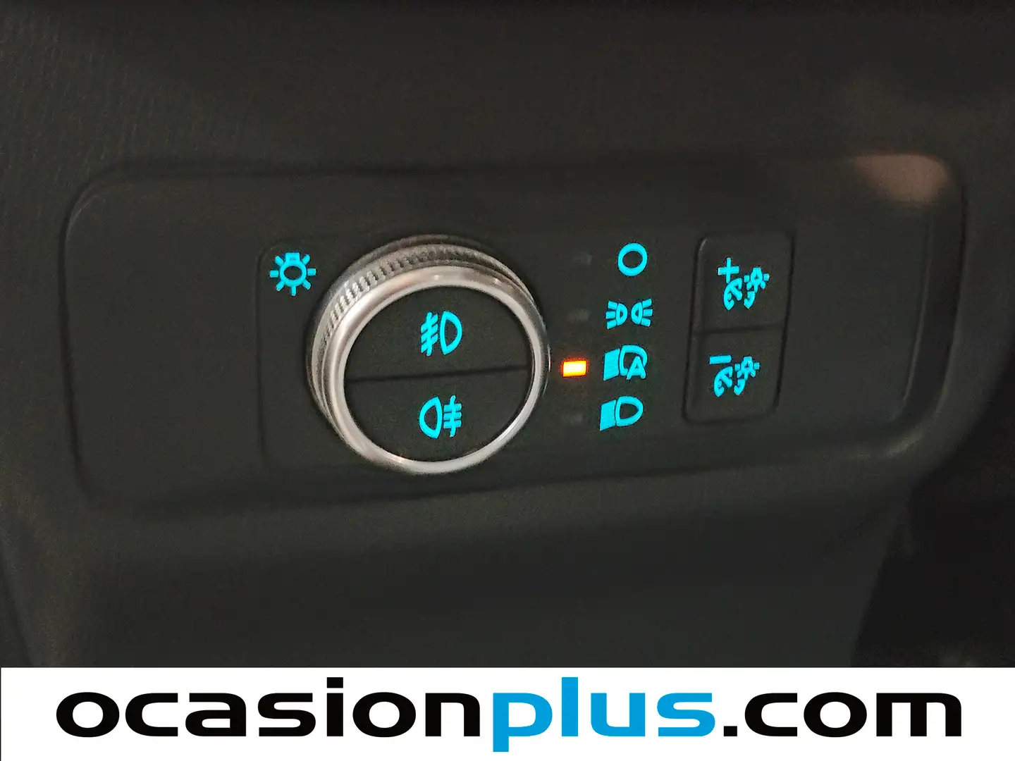 Foto Ford Kuga Ford Kuga 1.5 EcoBlue Titanium Auto (120 CV)