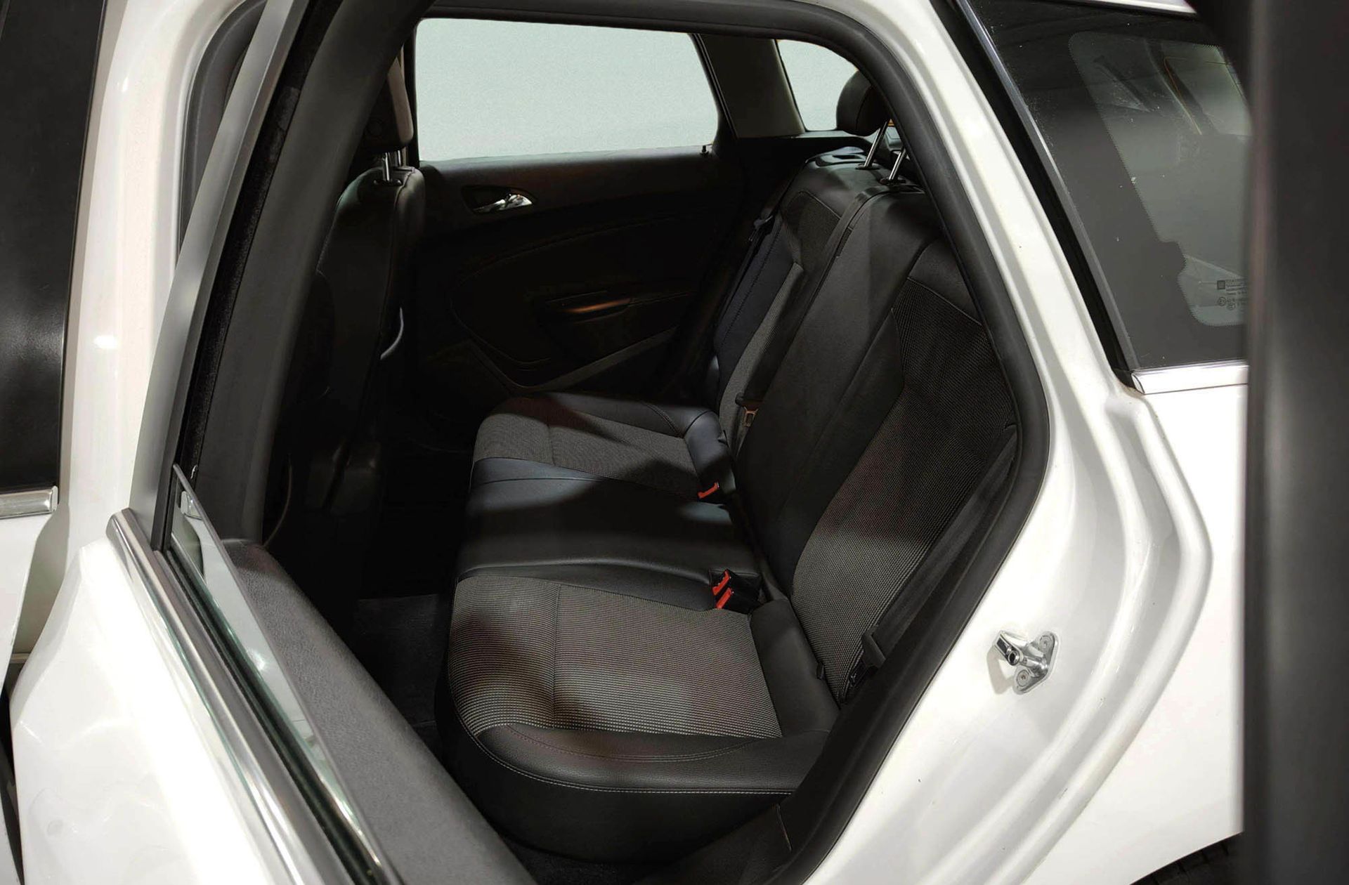 Opel Astra Sports Tourer 1.6 CDTI Excellence - foto 10