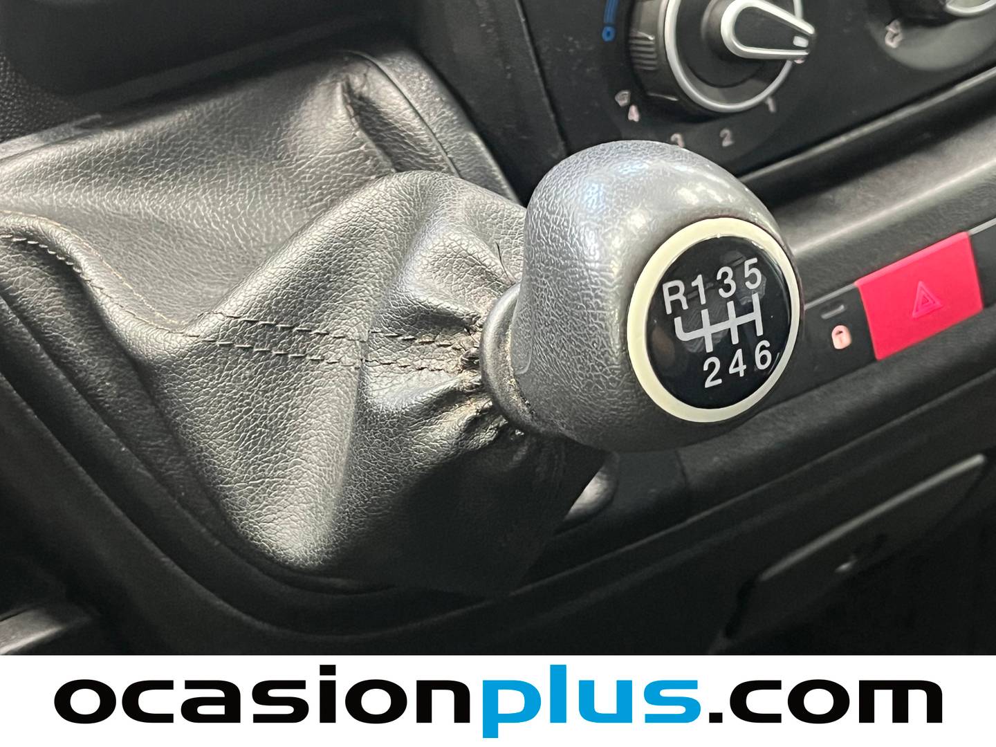 Peugeot Boxer Peugeot Boxer Furgon BlueHDi 140 S&S 335 L2H2  (140 CV) 3 Plazas de segunda mano