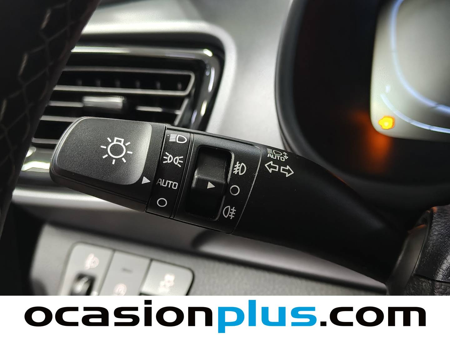 KIA Stonic KIA Stonic 1.0 T-GDi MHEV Drive (100 CV) seminuevo