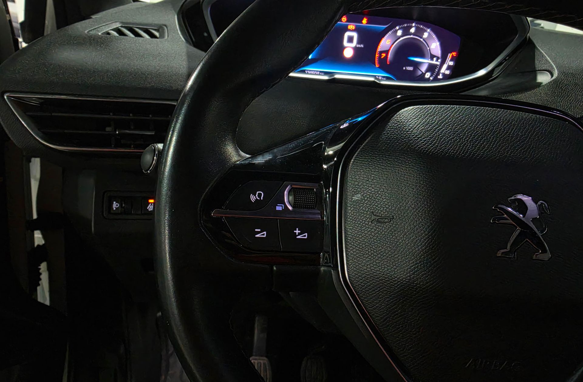 Peugeot 3008 PureTech 130 Allure Pack - foto 31