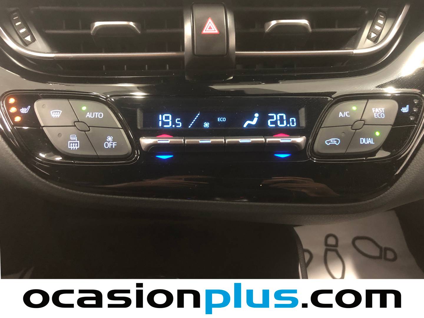 Foto Toyota C-HR Toyota C-HR 180H Advance Luxury (184 CV)