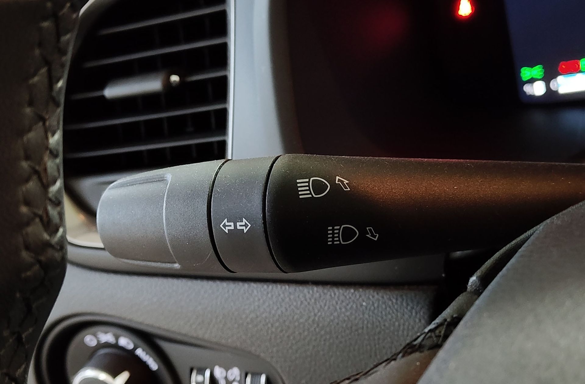 Jeep Renegade eHybrid 1.5 Altitude DCT - foto 23