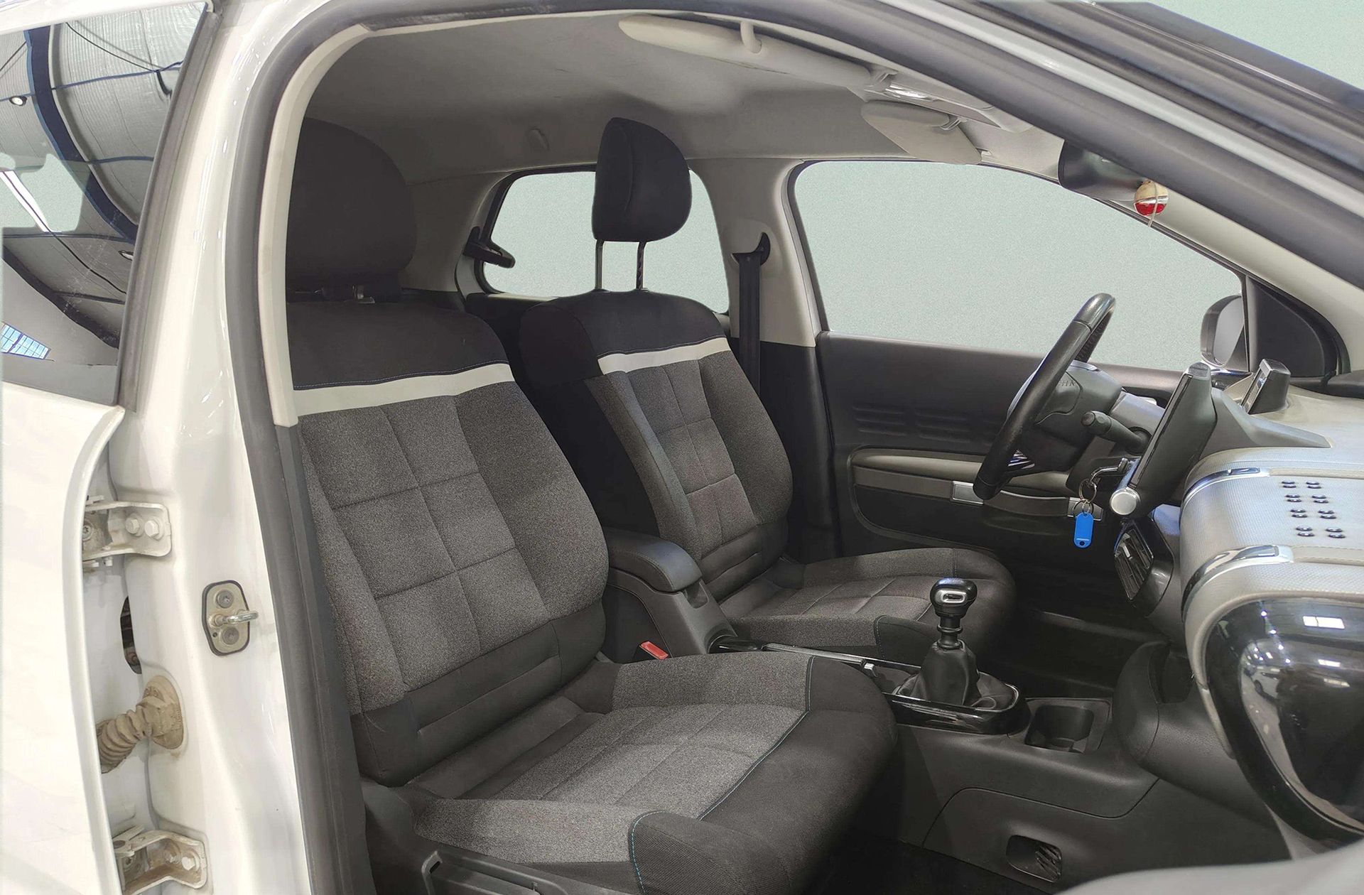 Citroën C4 Cactus PureTech 110 Shine - foto 17
