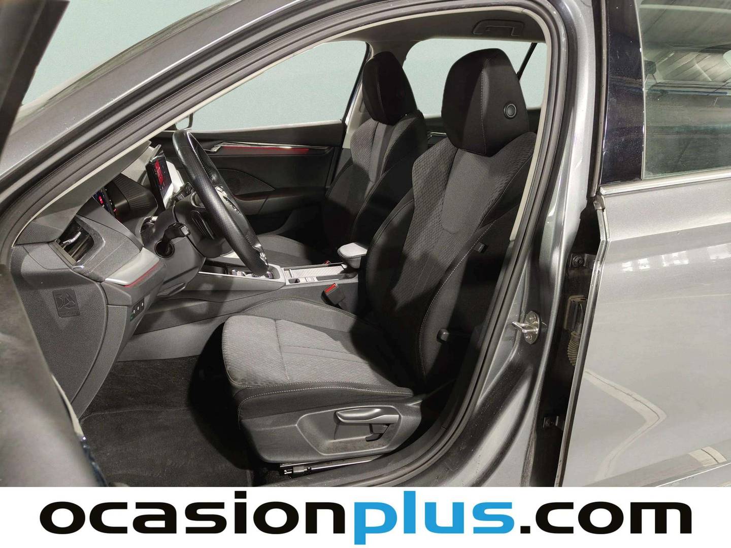 Foto asientos delanteros Skoda Octavia Skoda Octavia Combi 2.0 TDI Selection DSG (150 CV)