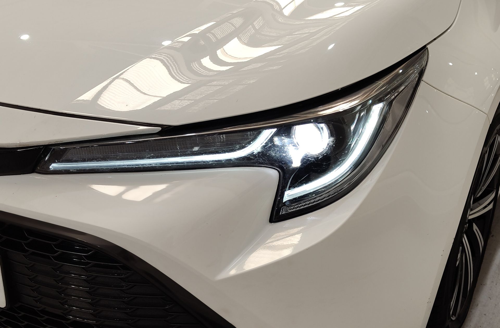 Toyota Corolla 2.0 180H Style E-CVT - foto 12