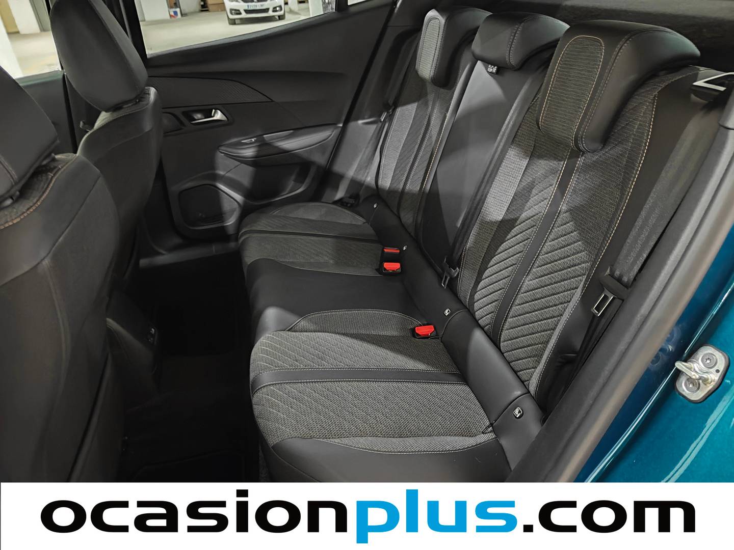 Foto Peugeot 2008 Peugeot 2008 PureTech 100 S&S Allure (100 CV)