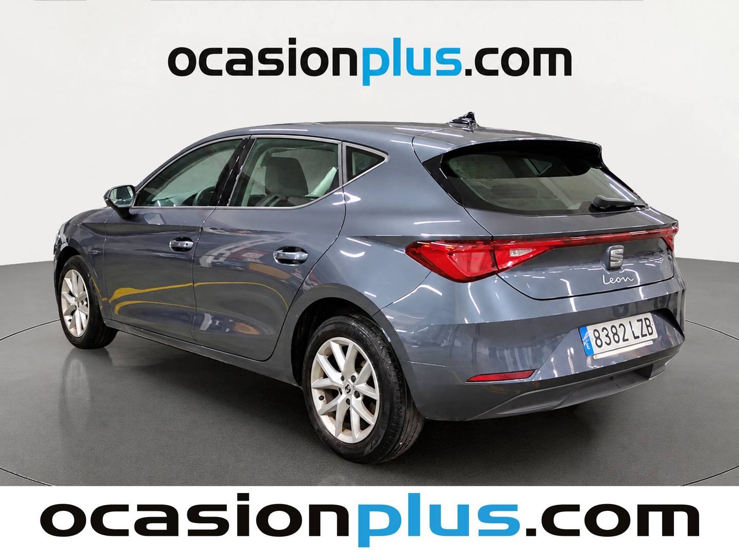 Foto delantera Seat León Seat León 1.0 TSI S&S Reference Go (110 CV) derecha