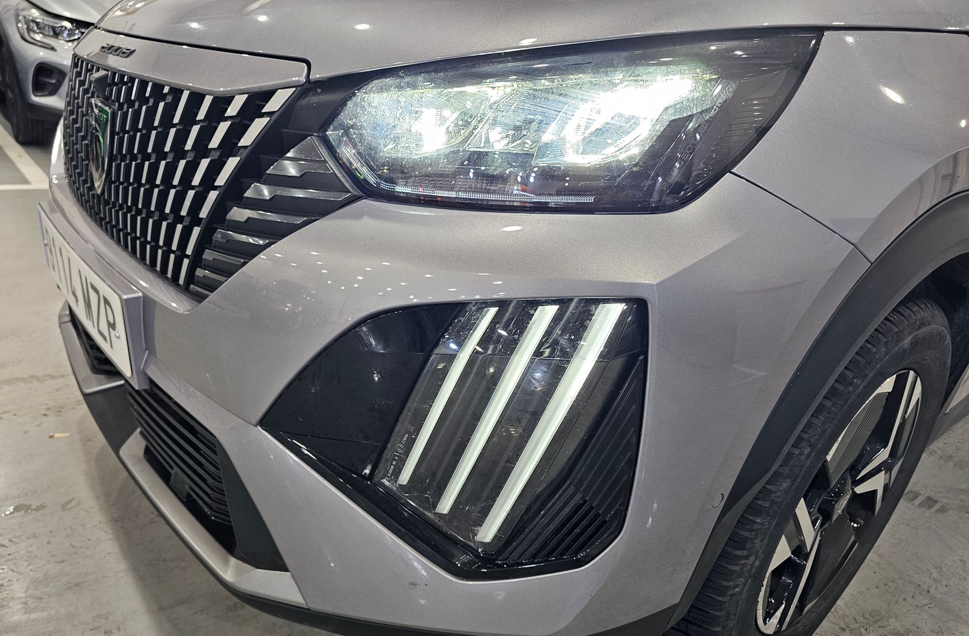 Peugeot 2008 Allure Hybrid eDCS6 - foto 17