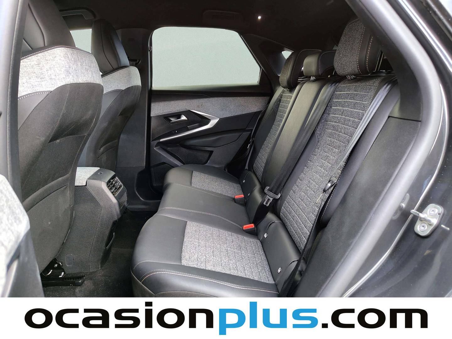 Foto asientos traseros Peugeot 3008 Hybrid Peugeot 3008 Hybrid 145 Allure eDCS6 (145 CV)