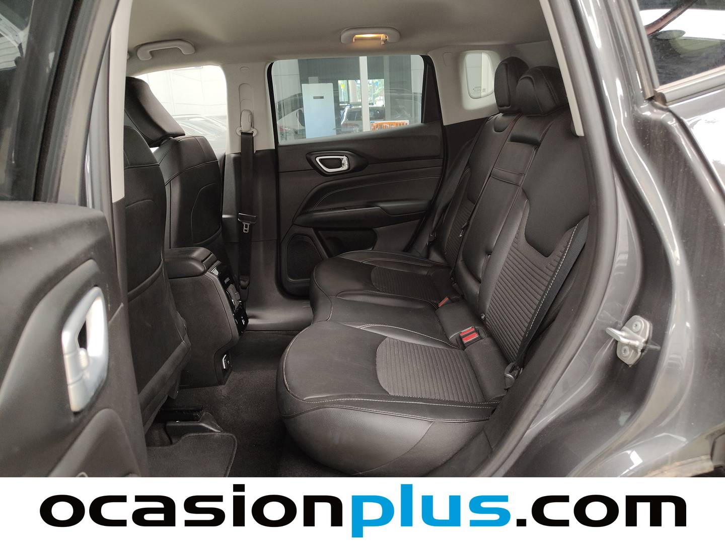 Foto Jeep Compass Jeep Compass 1.3 Gse Night Eagle FWD MT (130 CV)