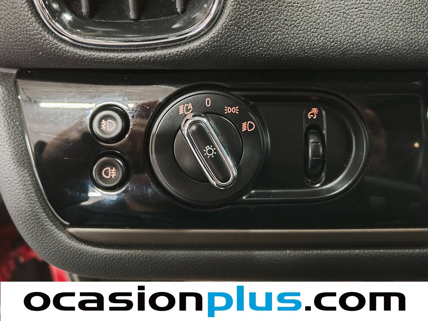 Equipamiento del Mini Countryman Mini MINI Countryman Cooper D  (150 CV)