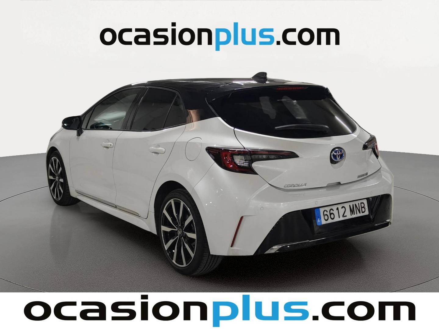 Foto trasera Toyota Corolla Toyota Corolla 140H Style Edition (140 CV) izquierda
