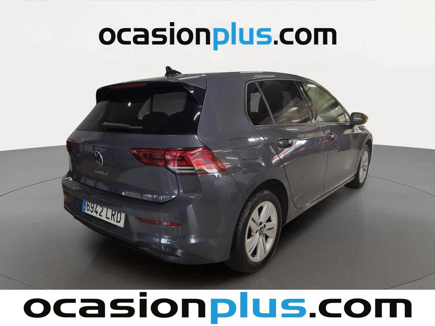Foto trasera Volkswagen Golf Volkswagen Golf Life 1.0 eTSI  (110 CV) DSG derecha