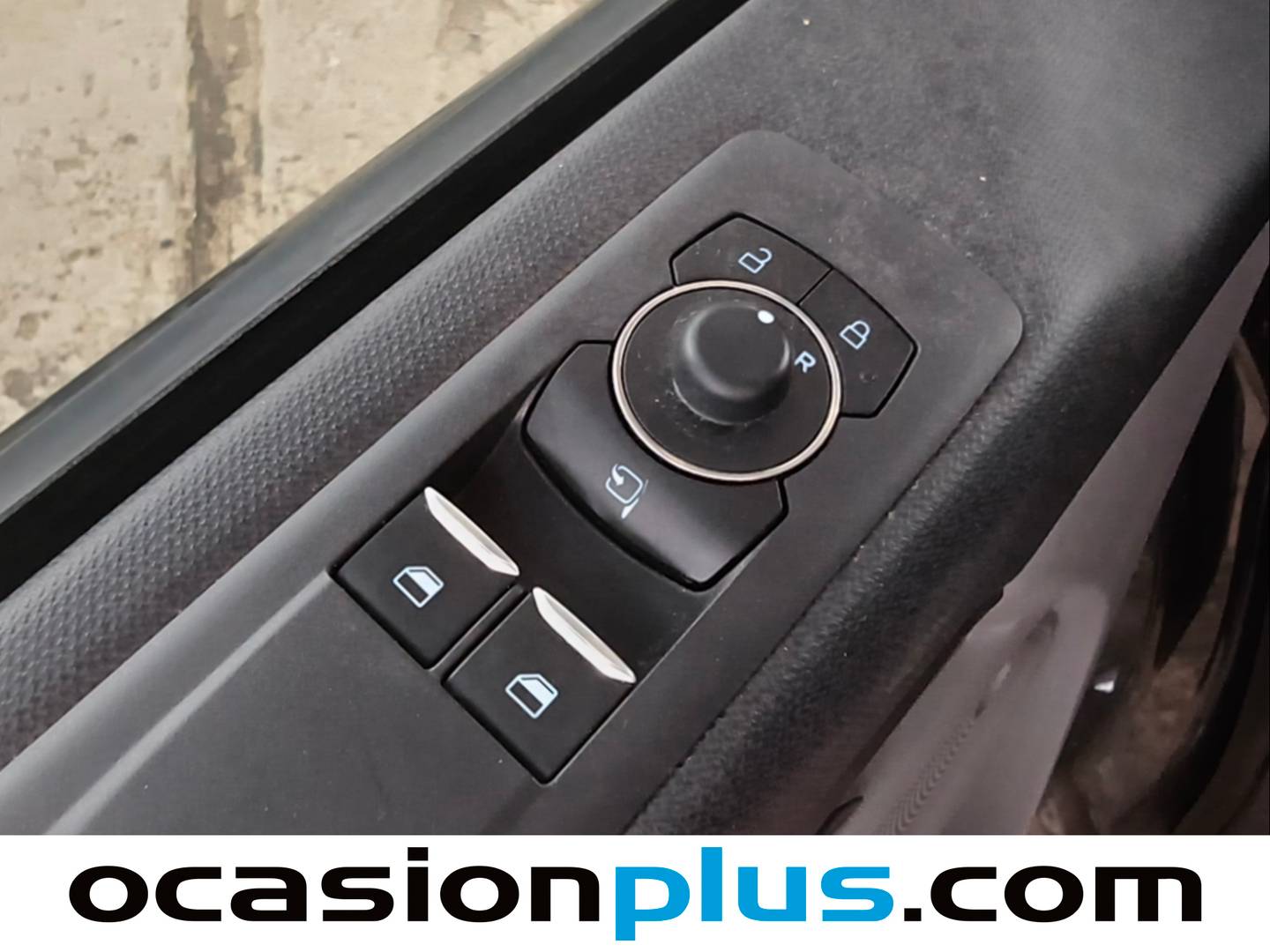 Ford Tourneo Custom Ford Tourneo Custom 2.0 Ecoblue L1 Titanium X Auto (170 CV) 8 Plazas de ocasión