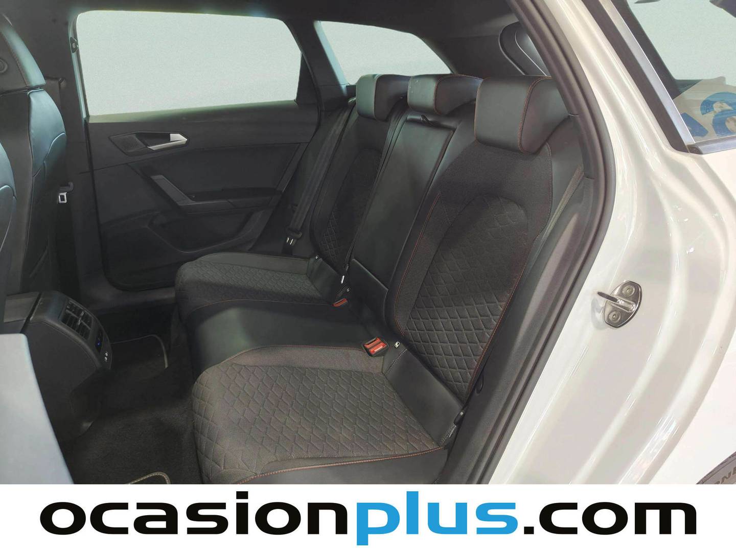 Foto asientos traseros Seat León Seat León ST 2.0 TDI S&S FR Go L DSG (150 CV)