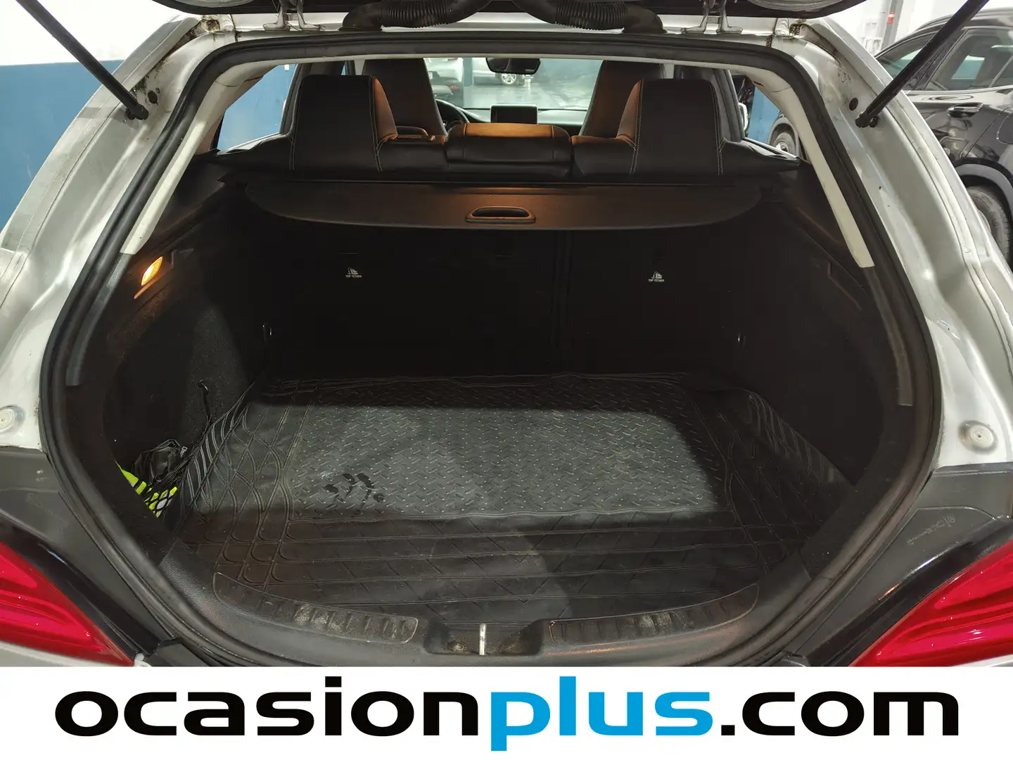 Foto Mercedes CLA Mercedes-Benz CLA Shooting Brake CLA 200 d (136 CV)