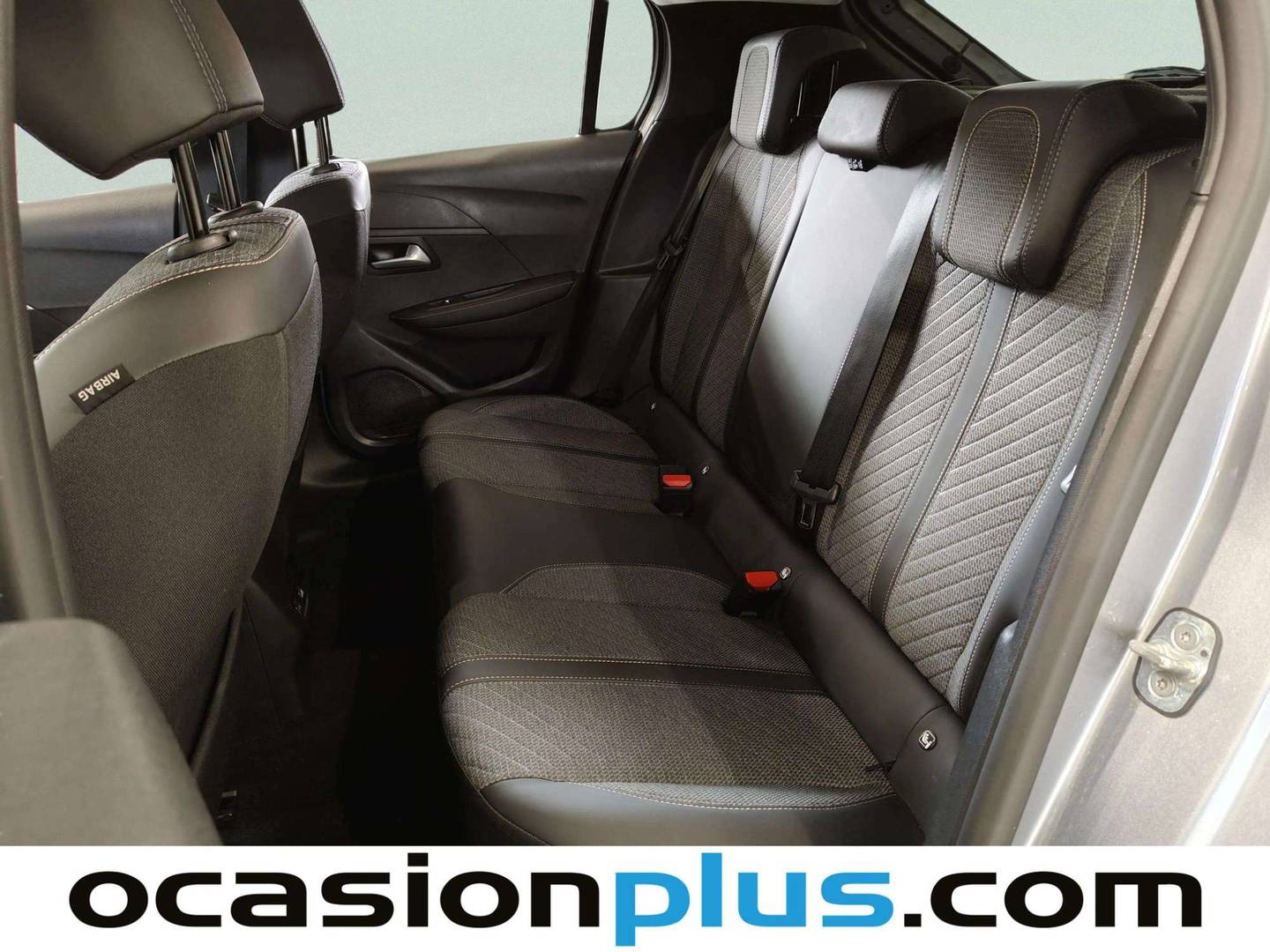Foto asientos traseros Peugeot 208 Peugeot 208 PureTech 100 Allure (100 CV)