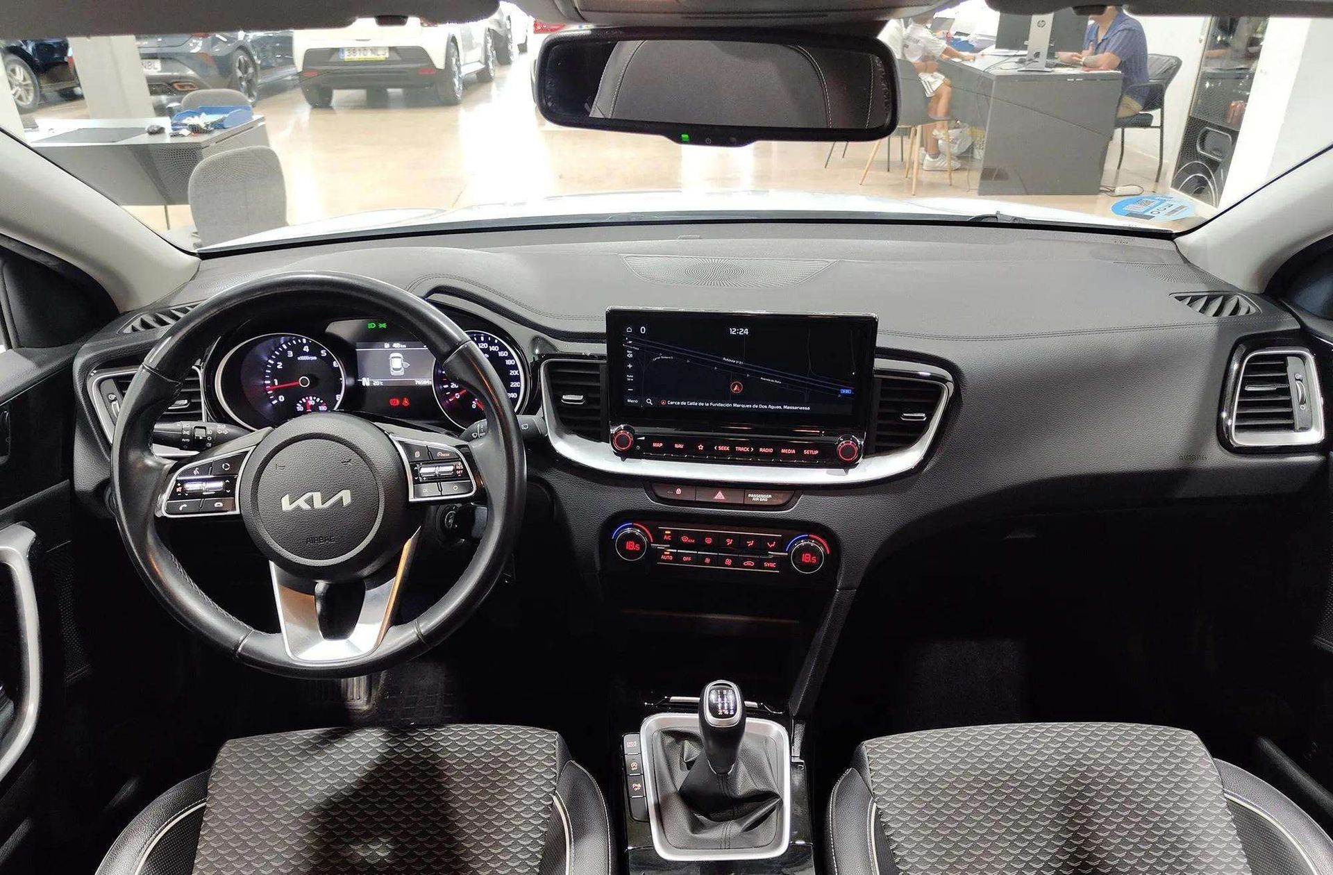 Kia XCeed 1.5 MHEV iMT Tech - foto 6