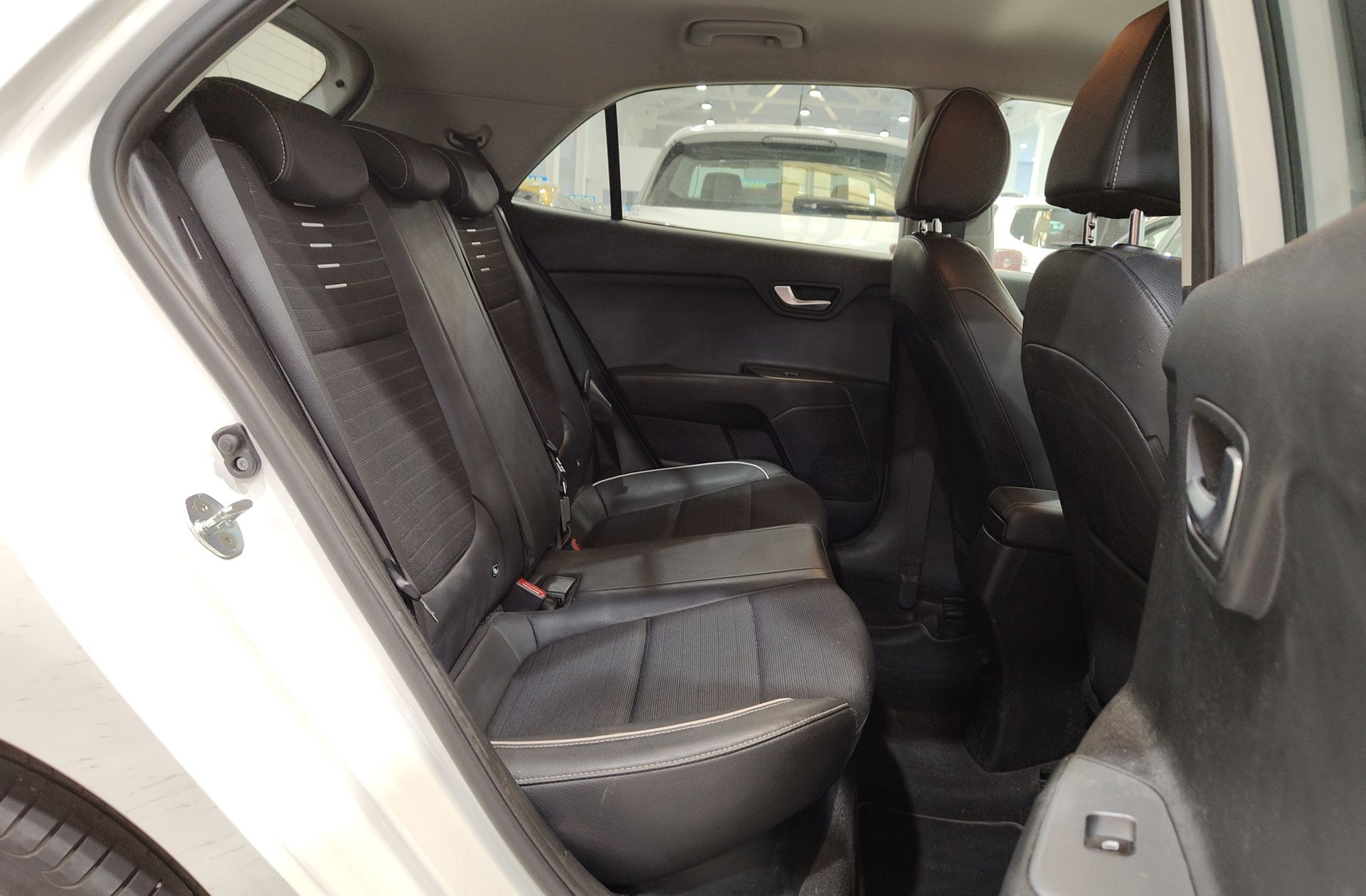 Kia Rio 1.2 DPi GT Line - foto 17
