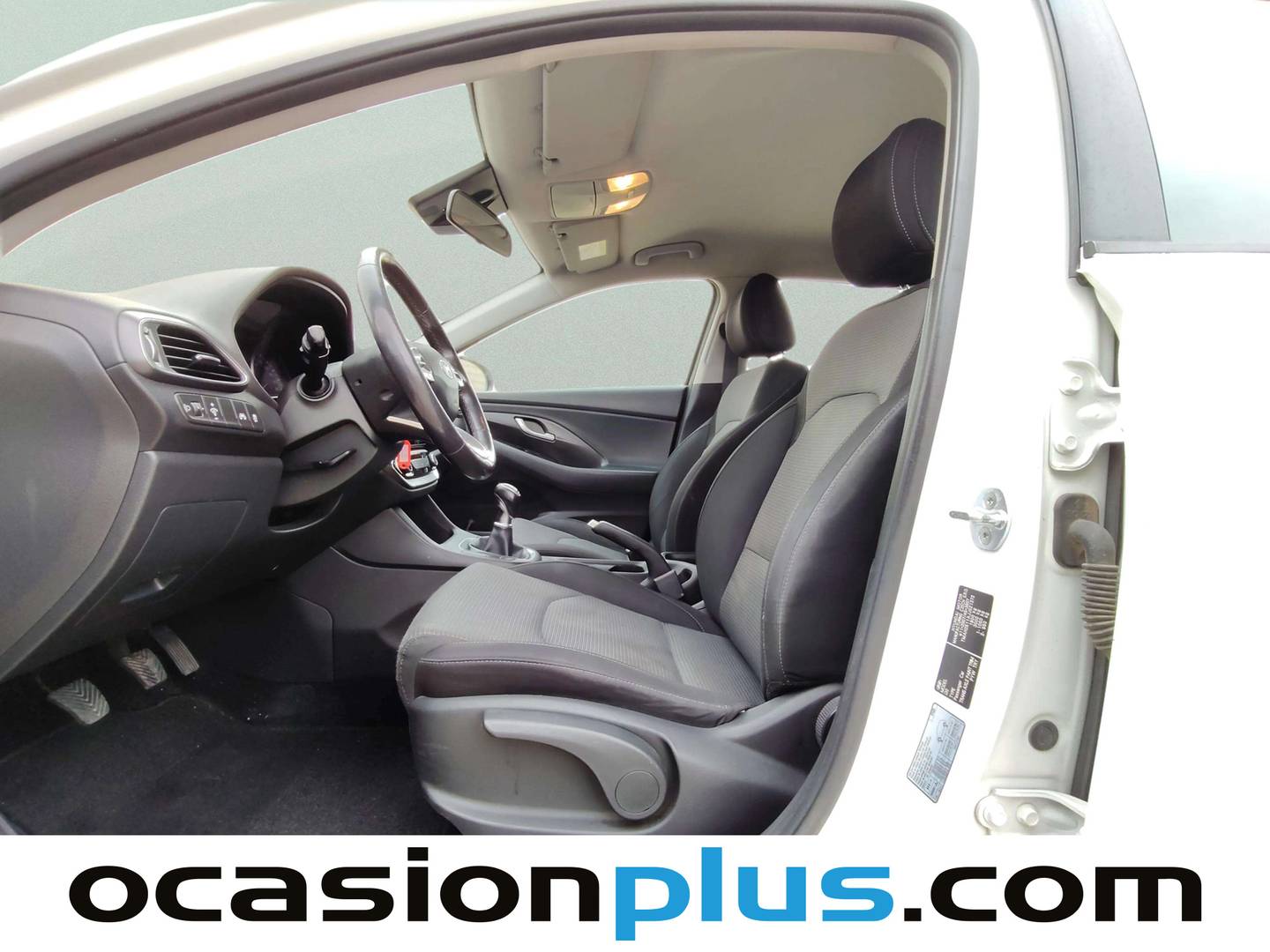 Foto asientos delanteros Hyundai i30 Hyundai i30 1.0 TGDI Klass (120 CV)