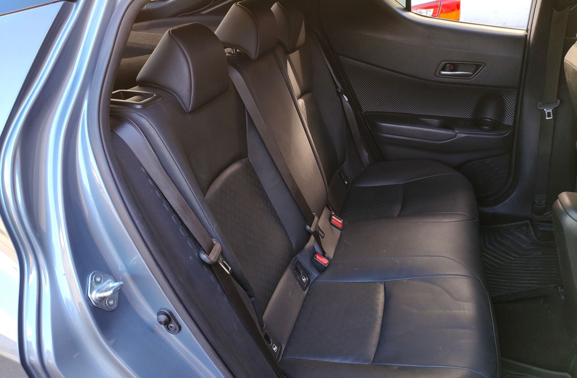 Toyota C-HR 180H Advance Luxury - foto 16