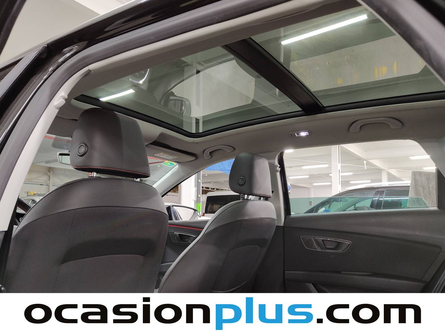 Extras y acabados del Seat León Seat León ST 1.5 EcoTSI S&S FR Edition (130 CV)