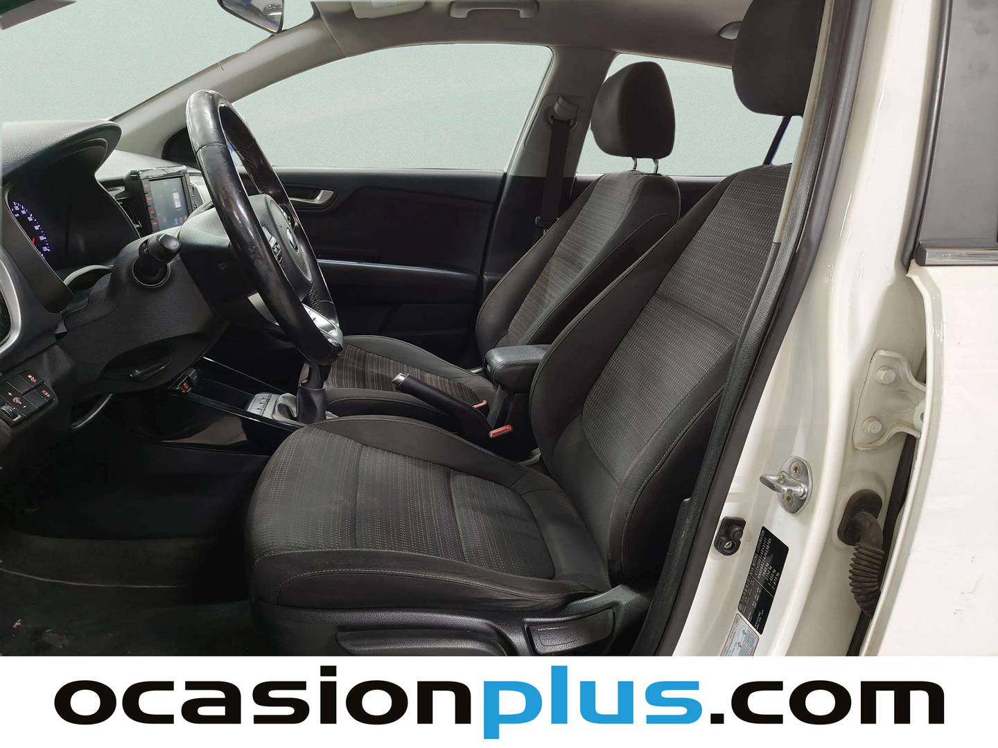 Foto asientos delanteros KIA Stonic KIA Stonic 1.0 T-GDi Eco-Dynamic Drive (120 CV)