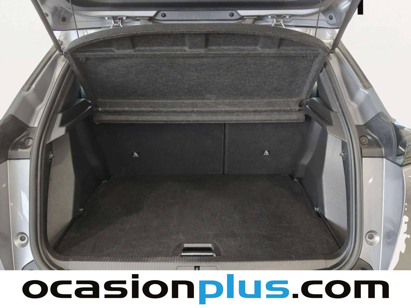 Fotos maletero Peugeot 2008 Peugeot 2008 Allure Hybrid eDCS6 (145 CV)